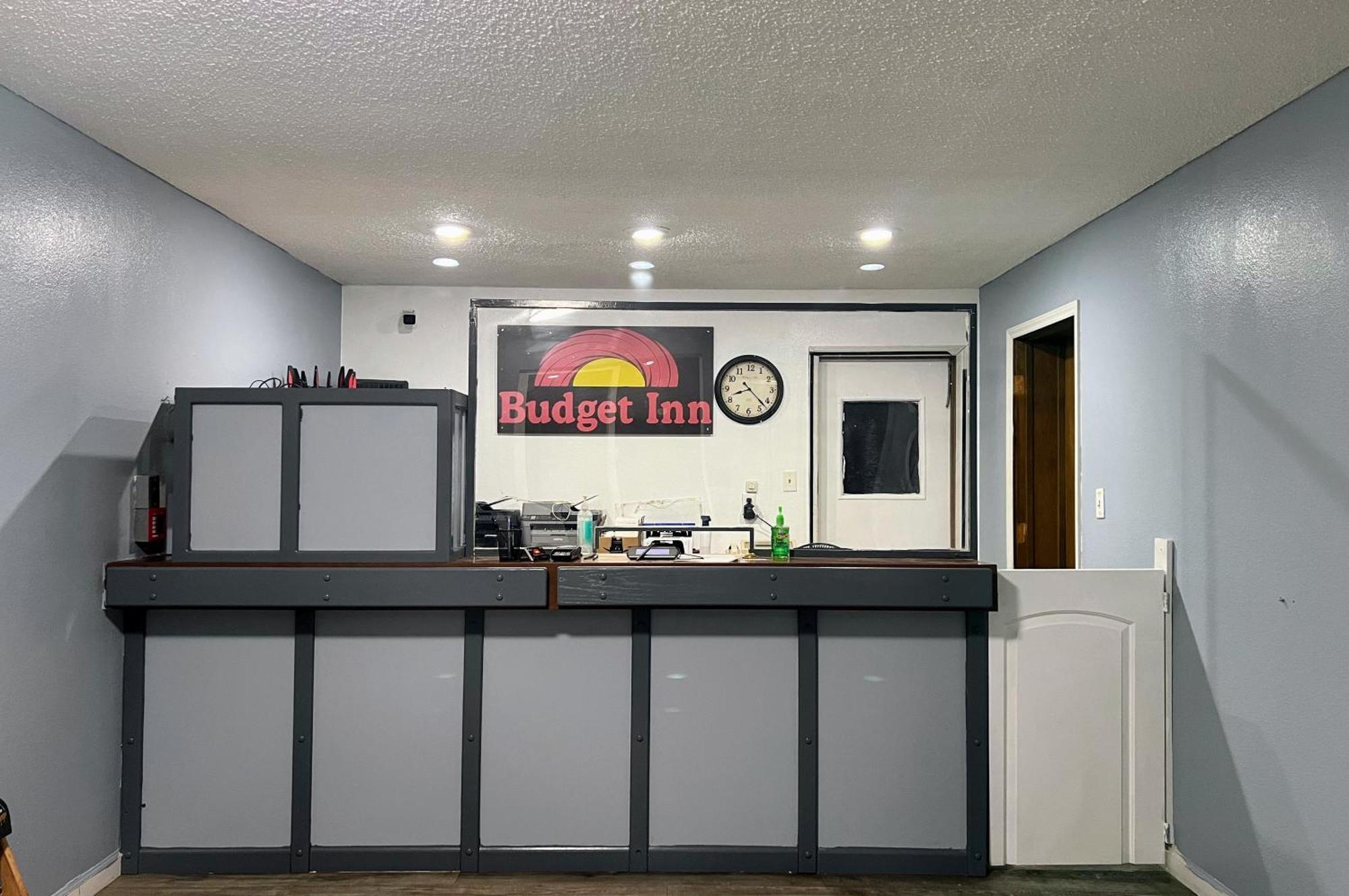 Budget Inn Фалън Екстериор снимка