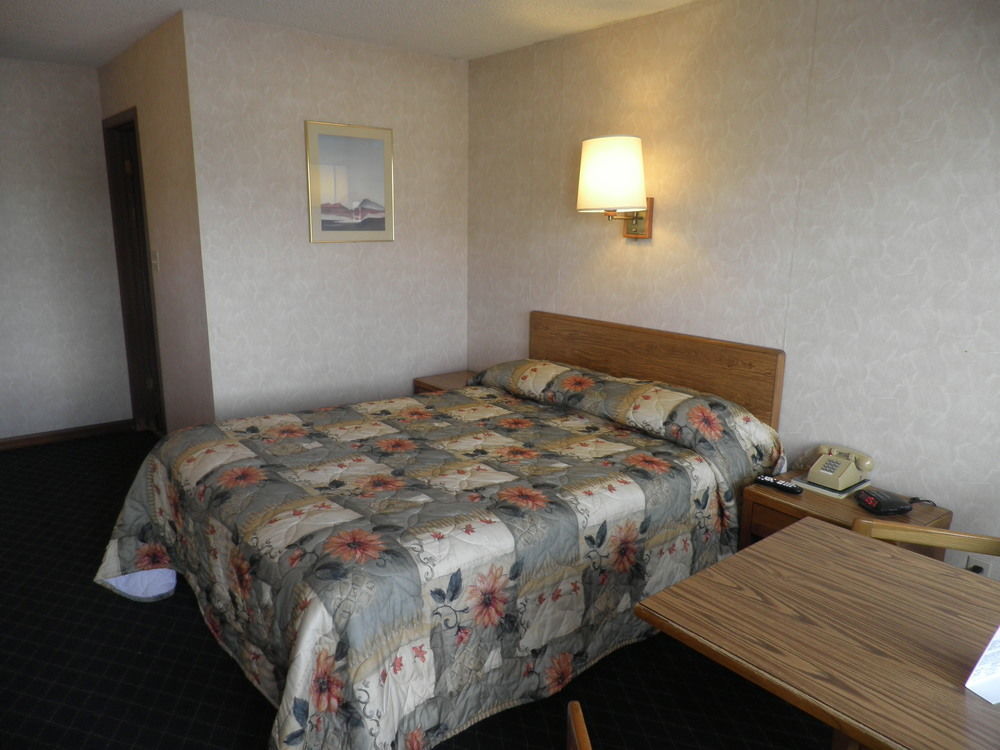 Budget Inn Фалън Екстериор снимка