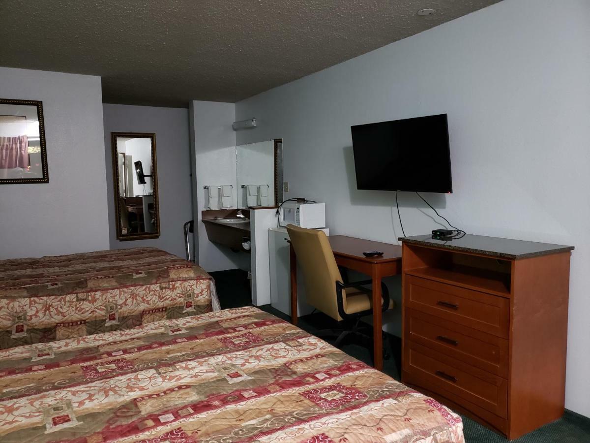 Budget Inn Фалън Екстериор снимка