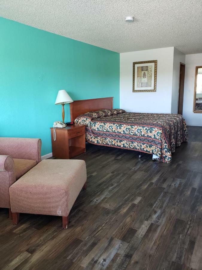 Budget Inn Фалън Екстериор снимка